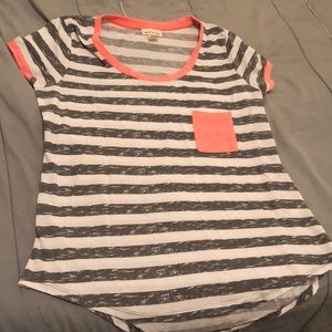 Shor tees